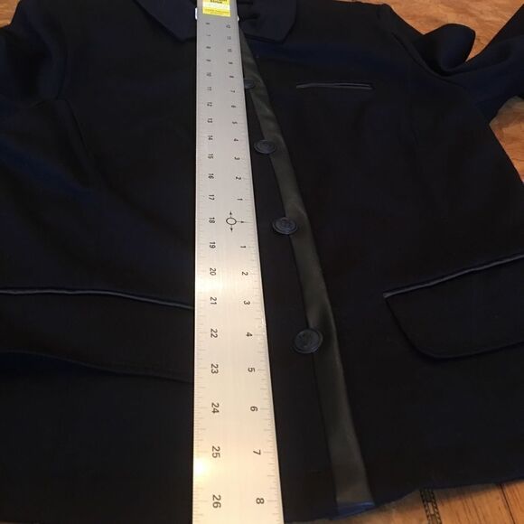 CABI TAILORED Leather Trimmed Jacket! - Picture 11 of 16